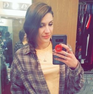 Meet your Posher, Shelby